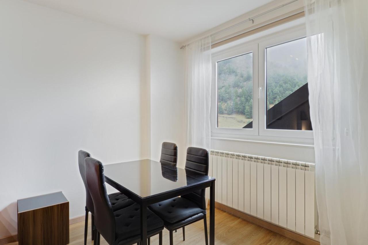 Comfortable Studio With Mountain View In Arinsal 40 M² + Ski Storage Zewnętrze zdjęcie